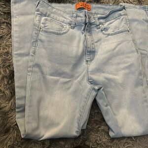 Light washed skinny jeans